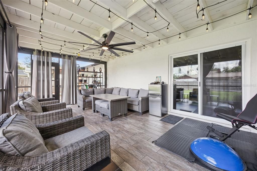 For Sale: $460,000 (3 beds, 2 baths, 1905 Square Feet)