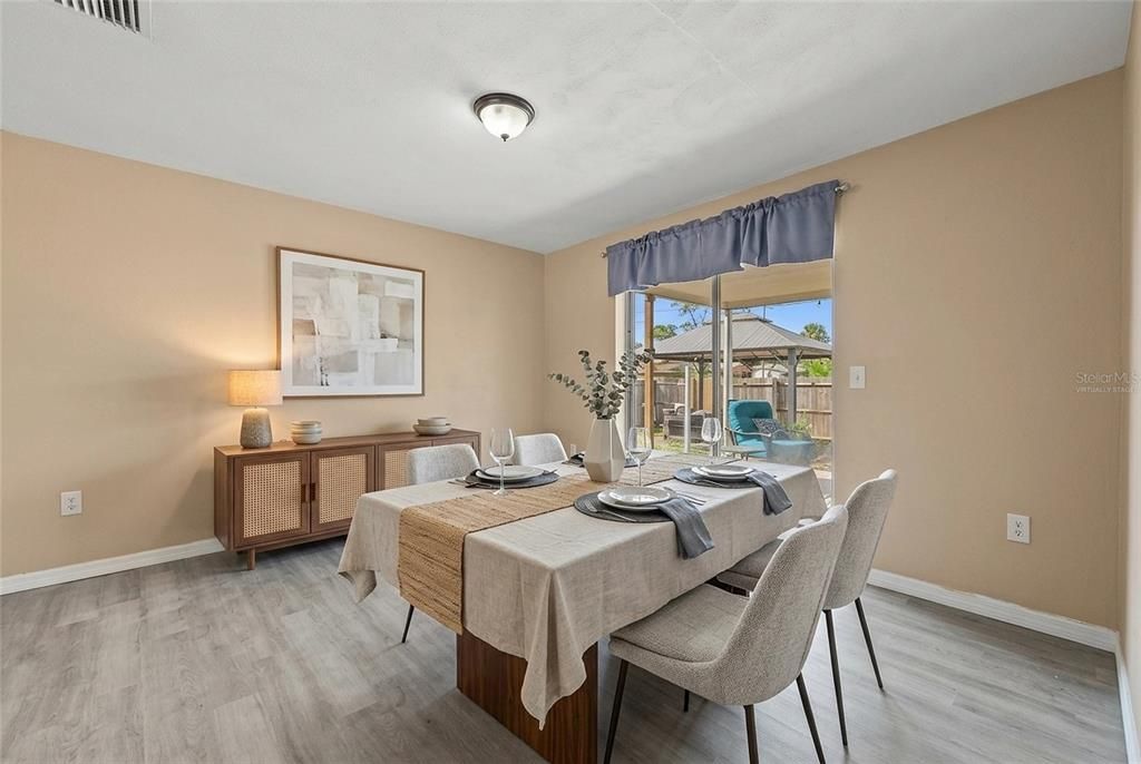На продажу: $255,000 (3 спален, 2 ванн, 1470 Квадратных фут)