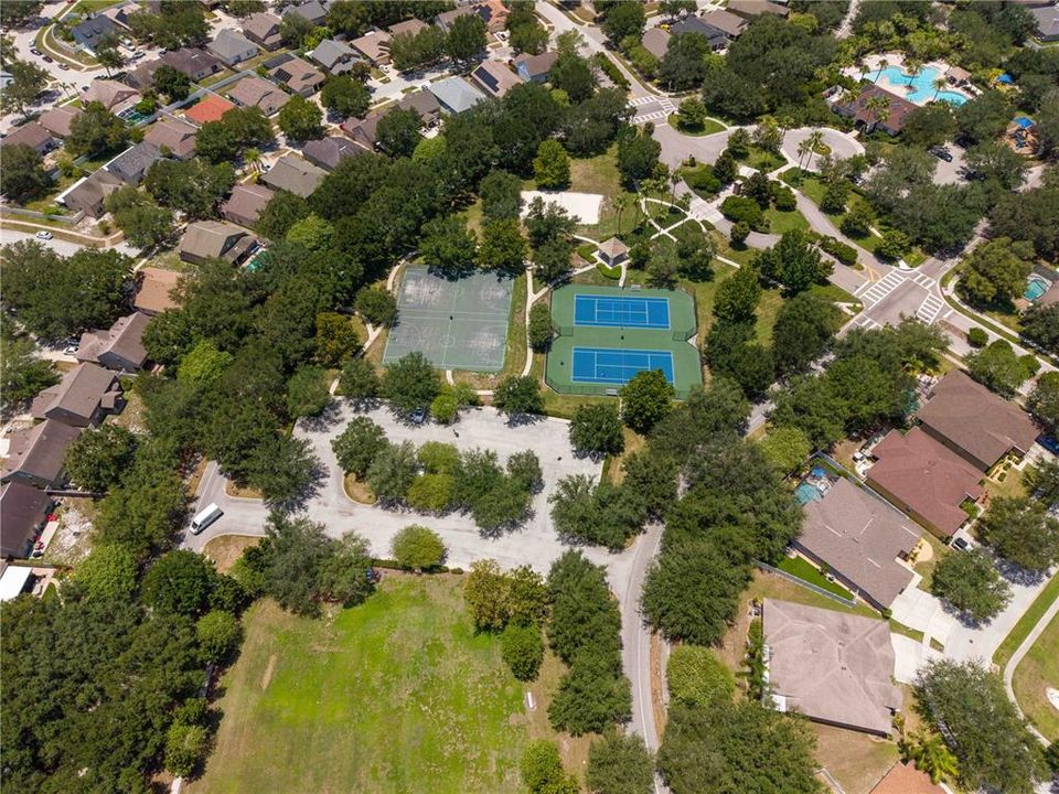 En Venta: $375,000 (4 camas, 2 baños, 2112 Pies cuadrados)