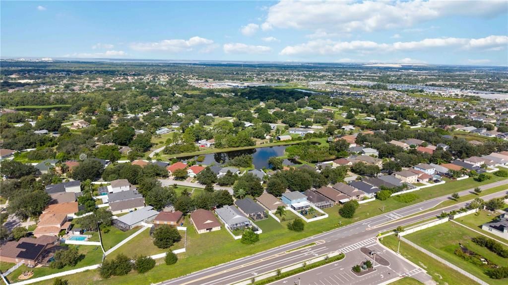 En Venta: $375,000 (4 camas, 2 baños, 2112 Pies cuadrados)