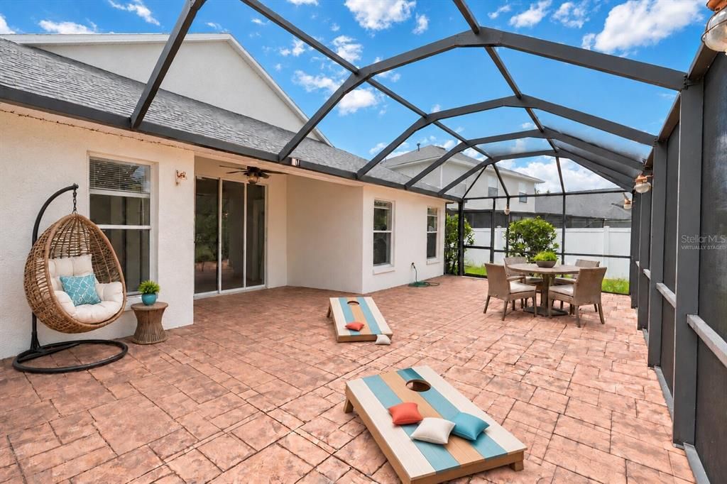 En Venta: $375,000 (4 camas, 2 baños, 2112 Pies cuadrados)