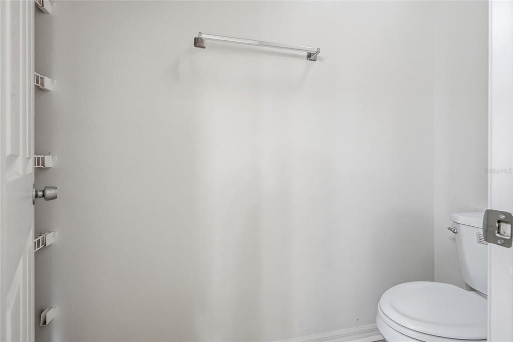 En Venta: $299,900 (3 camas, 2 baños, 1280 Pies cuadrados)