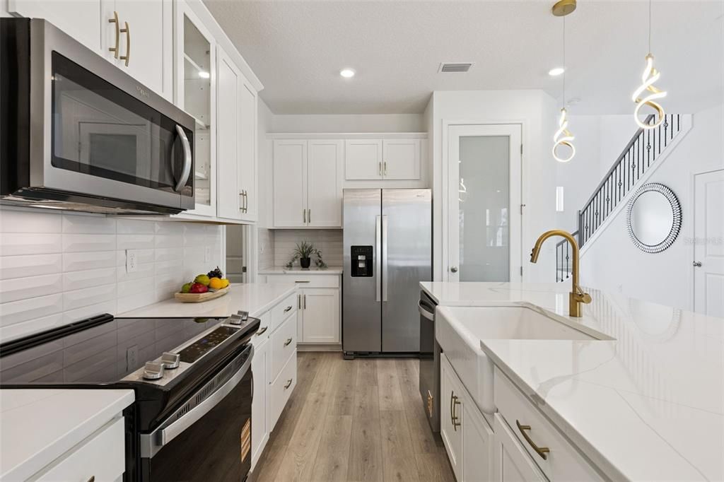 En Venta: $519,900 (4 camas, 2 baños, 2100 Pies cuadrados)