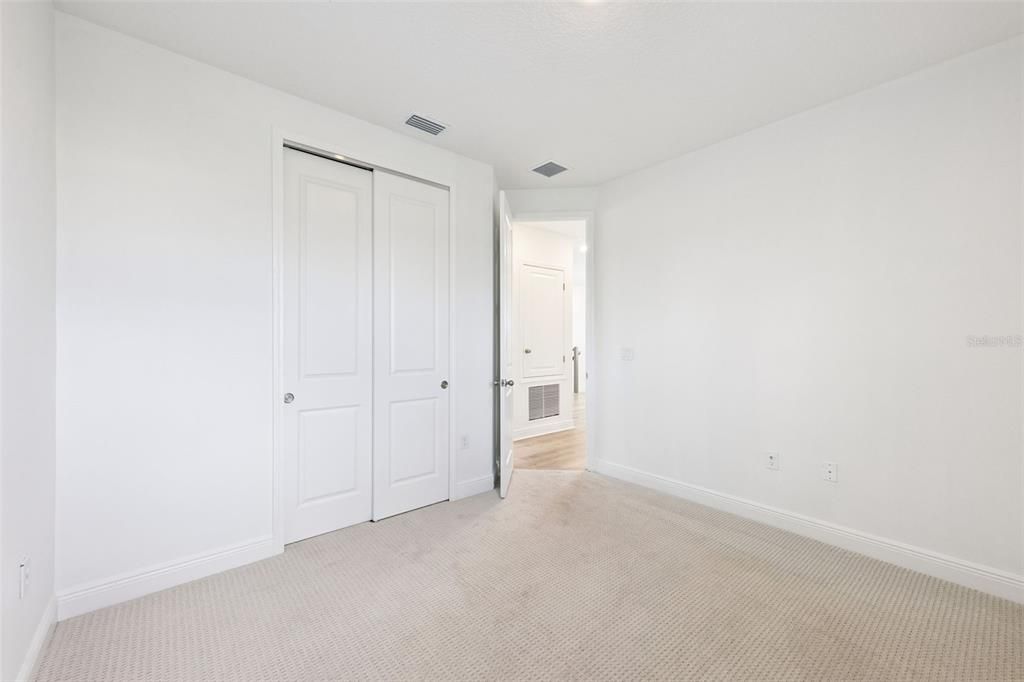 En Venta: $519,900 (4 camas, 2 baños, 2100 Pies cuadrados)