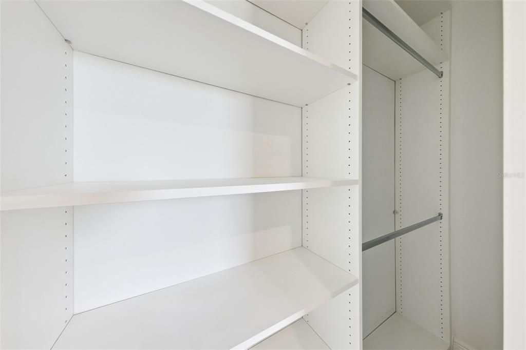 En Venta: $519,900 (4 camas, 2 baños, 2100 Pies cuadrados)