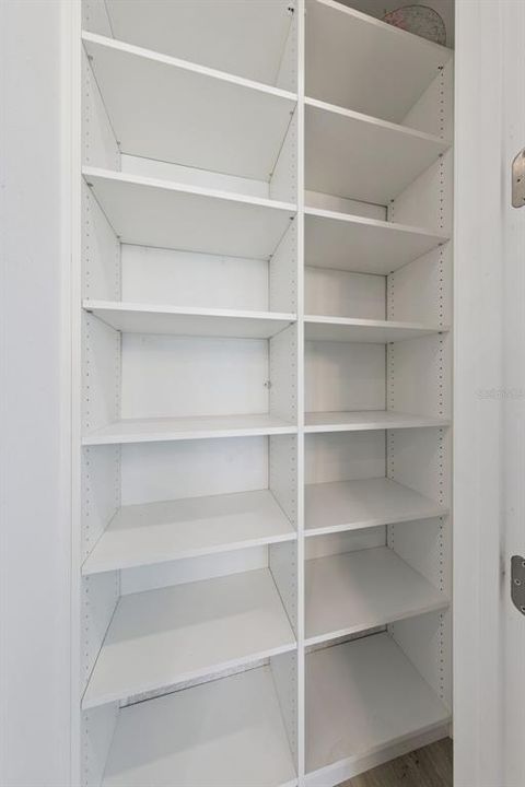 En Venta: $519,900 (4 camas, 2 baños, 2100 Pies cuadrados)