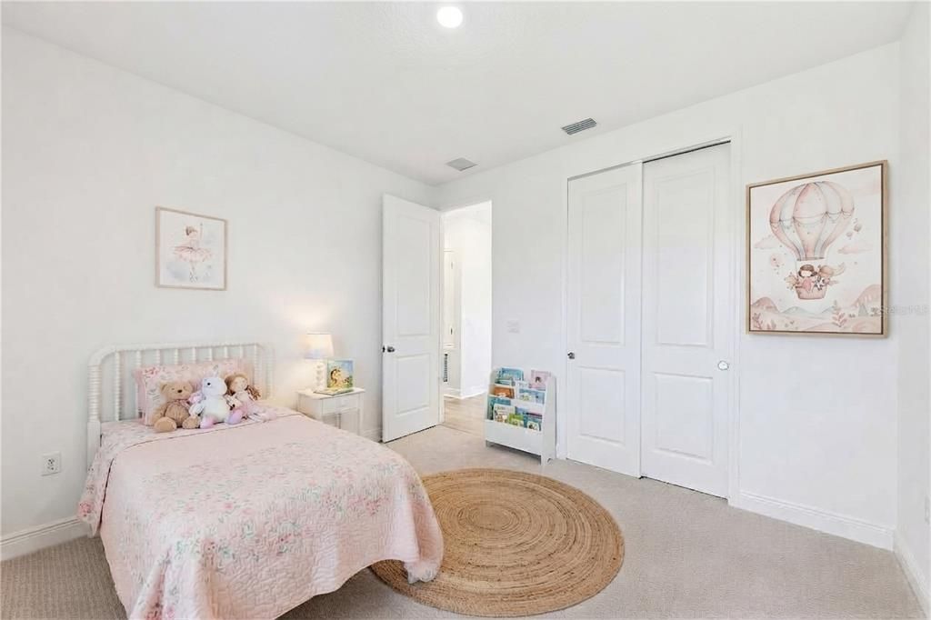 En Venta: $519,900 (4 camas, 2 baños, 2100 Pies cuadrados)