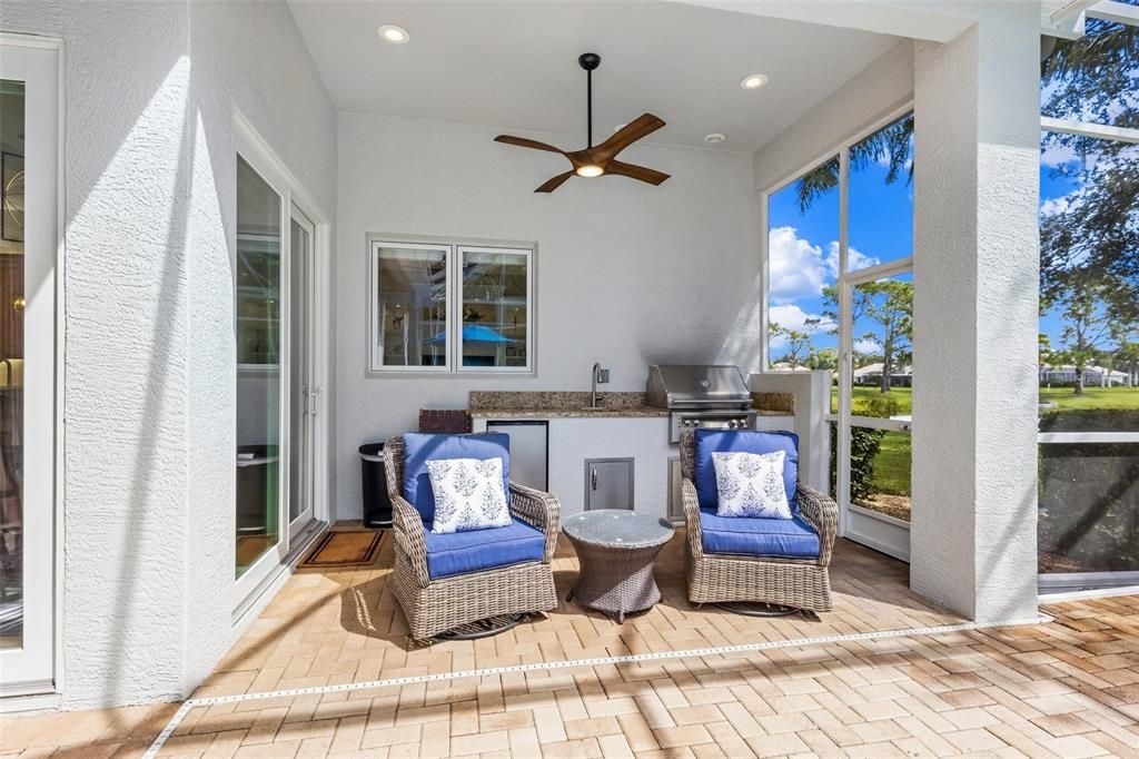 For Sale: $875,000 (3 beds, 2 baths, 2569 Square Feet)
