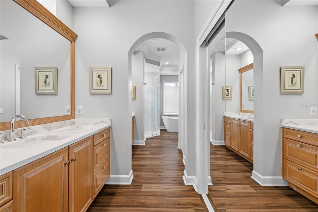 For Sale: $875,000 (3 beds, 2 baths, 2569 Square Feet)