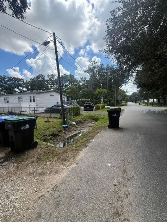 For Sale: $109,000 (2 beds, 1 baths, 812 Square Feet)