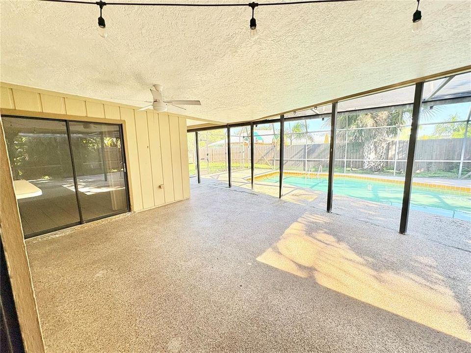 For Rent: $2,850 (3 beds, 2 baths, 1829 Square Feet)