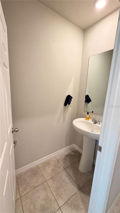 For Rent: $2,200 (3 beds, 2 baths, 1481 Square Feet)