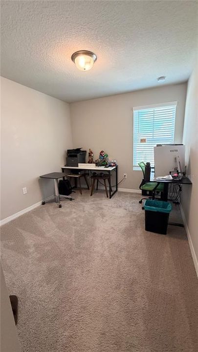 For Rent: $2,200 (3 beds, 2 baths, 1481 Square Feet)