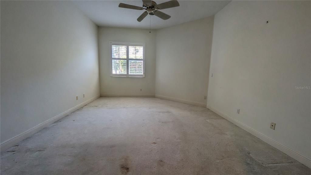 En Venta: $655,000 (3 camas, 2 baños, 2792 Pies cuadrados)