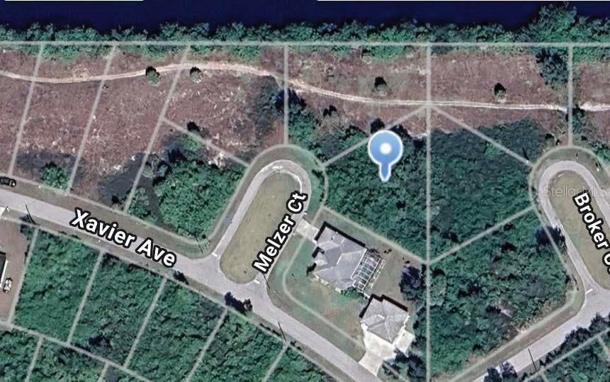 На продажу: $24,000 (0.36 acres)