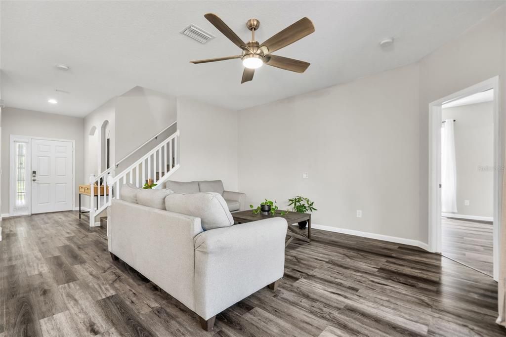 For Sale: $474,900 (4 beds, 2 baths, 2170 Square Feet)