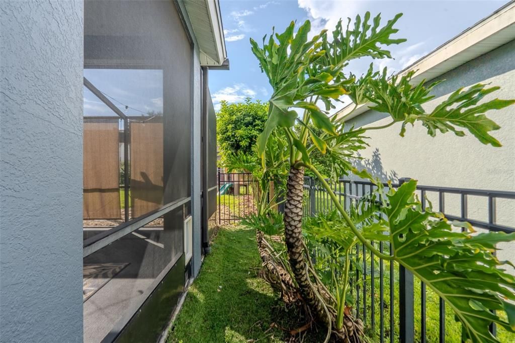 For Sale: $474,900 (4 beds, 2 baths, 2170 Square Feet)
