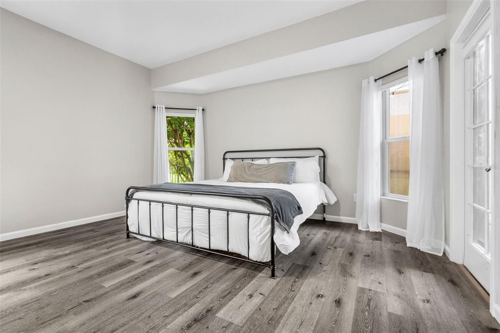 For Sale: $474,900 (4 beds, 2 baths, 2170 Square Feet)
