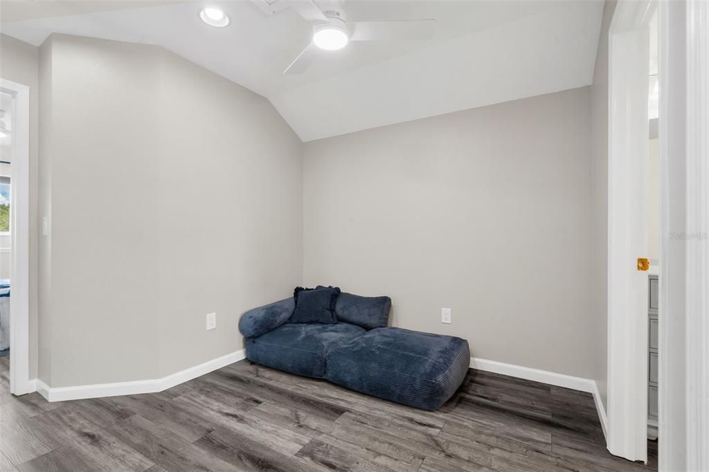 For Sale: $474,900 (4 beds, 2 baths, 2170 Square Feet)