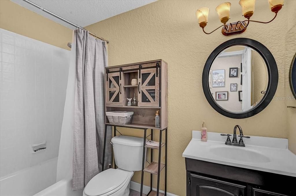 En Venta: $1,000,000 (3 camas, 2 baños, 2276 Pies cuadrados)