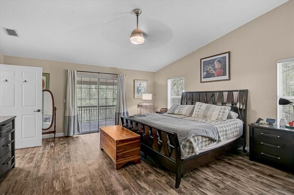 En Venta: $1,000,000 (3 camas, 2 baños, 2276 Pies cuadrados)