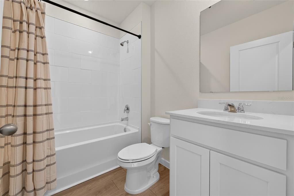 For Rent: $2,900 (5 beds, 3 baths, 2601 Square Feet)