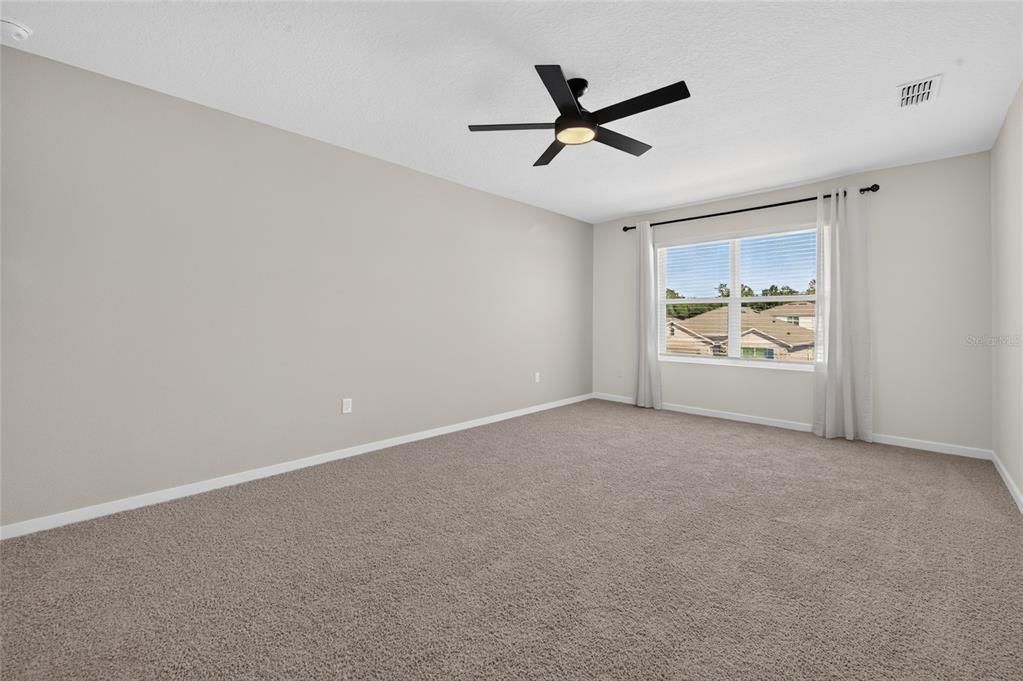 For Rent: $2,900 (5 beds, 3 baths, 2601 Square Feet)