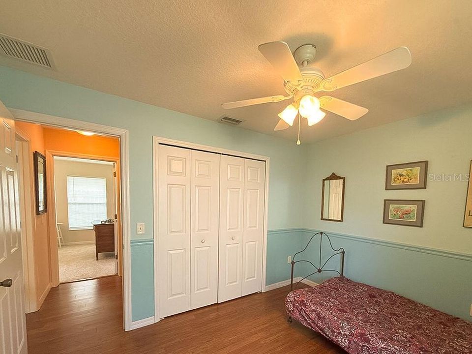 For Sale: $264,900 (3 beds, 2 baths, 1140 Square Feet)