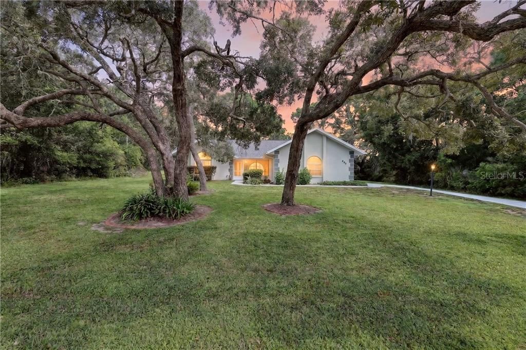 Active With Contract: $295,000 (3 beds, 2 baths, 1763 Square Feet)