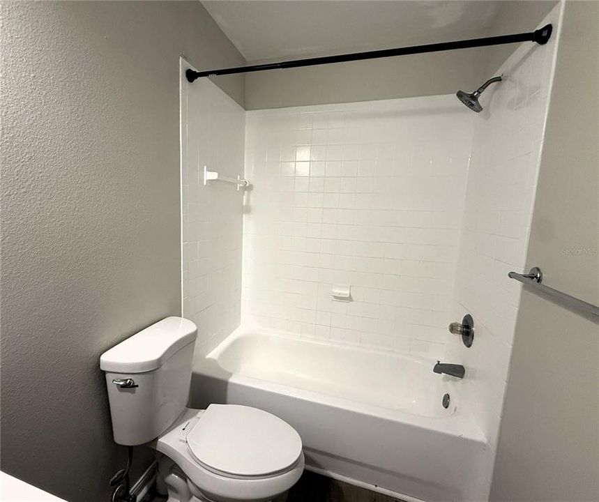 For Rent: $1,849 (2 beds, 1 baths, 800 Square Feet)