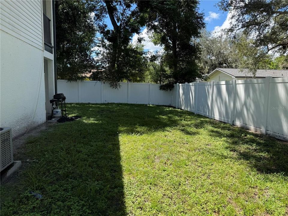 For Rent: $1,849 (2 beds, 1 baths, 800 Square Feet)