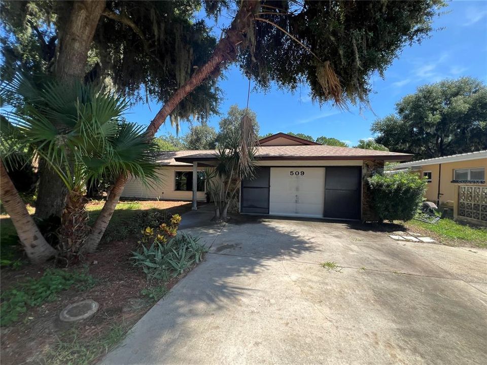 For Sale: $489,000 (3 beds, 2 baths, 1406 Square Feet)