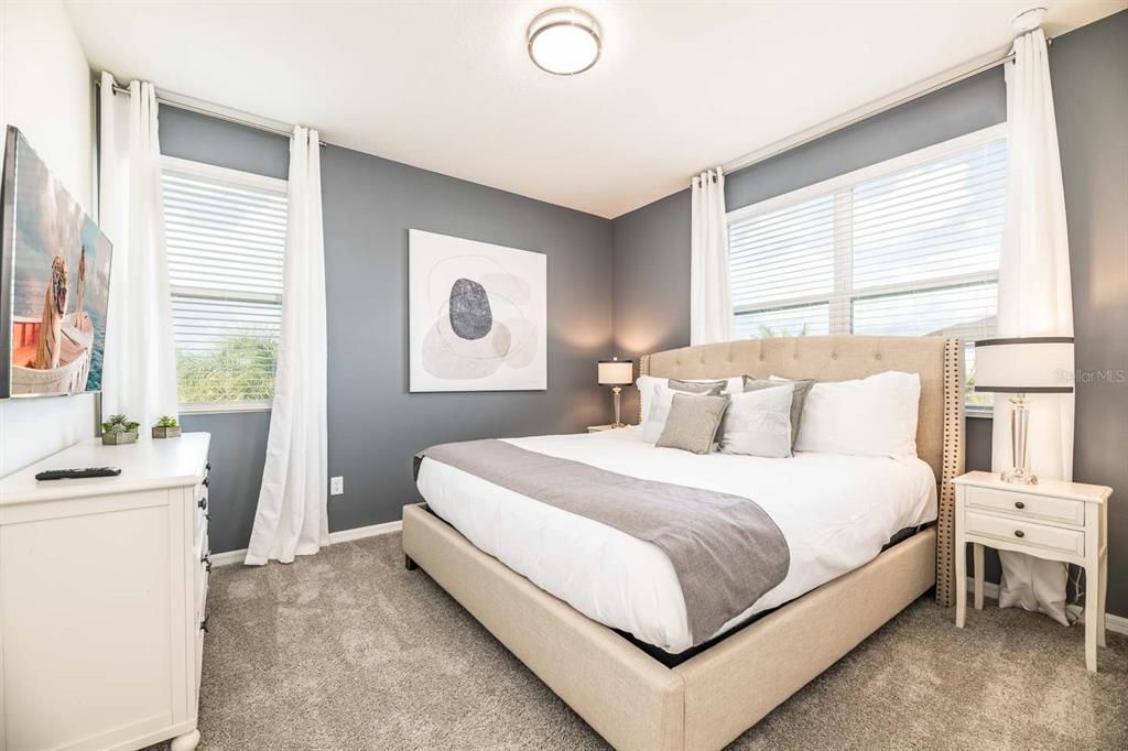 For Sale: $750,000 (9 beds, 6 baths, 4363 Square Feet)