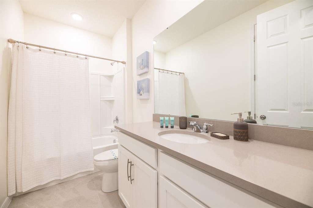 For Sale: $750,000 (9 beds, 6 baths, 4363 Square Feet)
