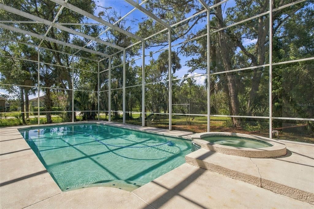 На продажу: $699,900 (6 спален, 3 ванн, 3735 Квадратных фут)