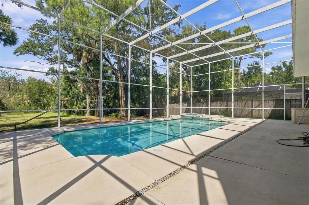 For Sale: $699,900 (6 beds, 3 baths, 3735 Square Feet)