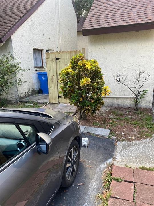На продажу: $125,000 (2 спален, 1 ванн, 1012 Квадратных фут)