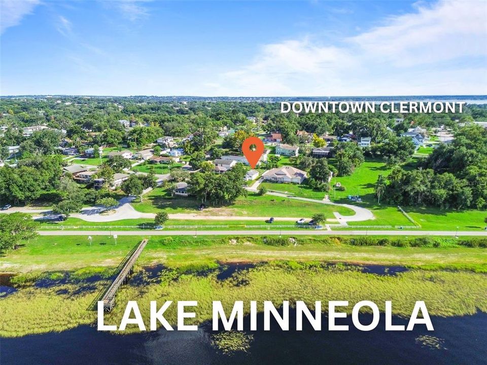 For Sale: $300,000 (2 beds, 1 baths, 801 Square Feet)