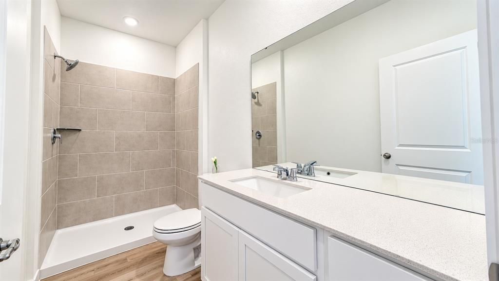 For Rent: $2,450 (4 beds, 3 baths, 2366 Square Feet)