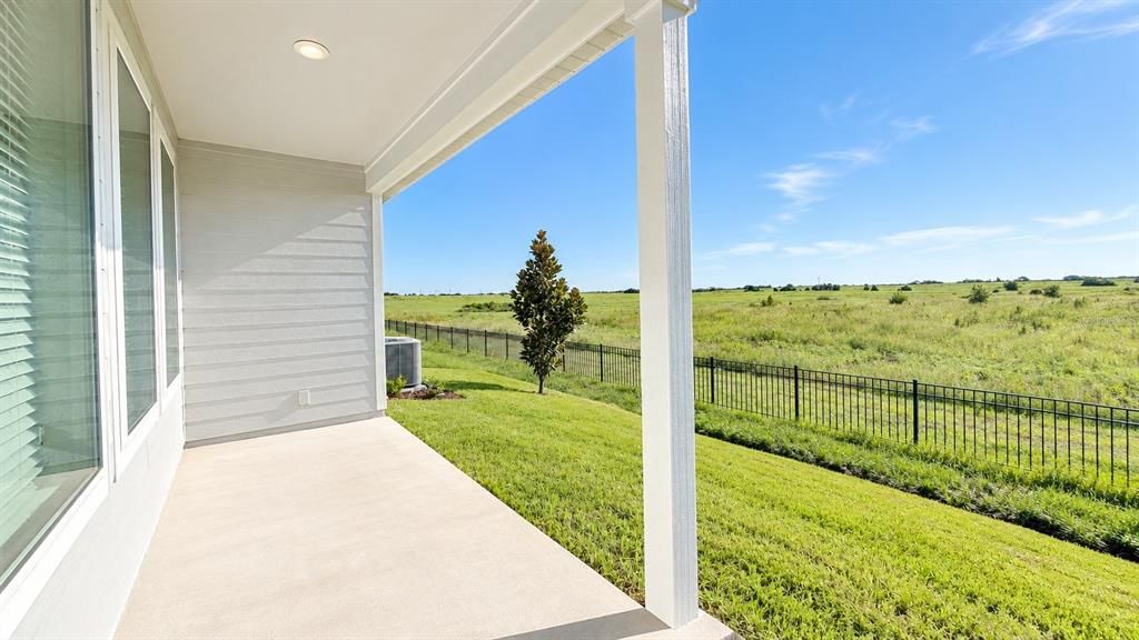For Rent: $2,450 (4 beds, 3 baths, 2366 Square Feet)