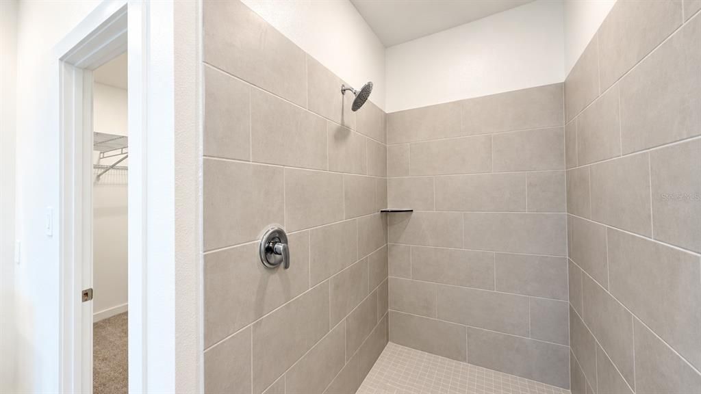 For Rent: $2,450 (4 beds, 3 baths, 2366 Square Feet)