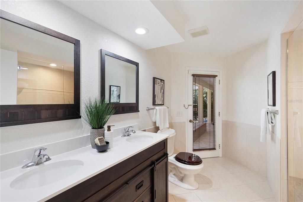 For Sale: $925,000 (4 beds, 2 baths, 2756 Square Feet)