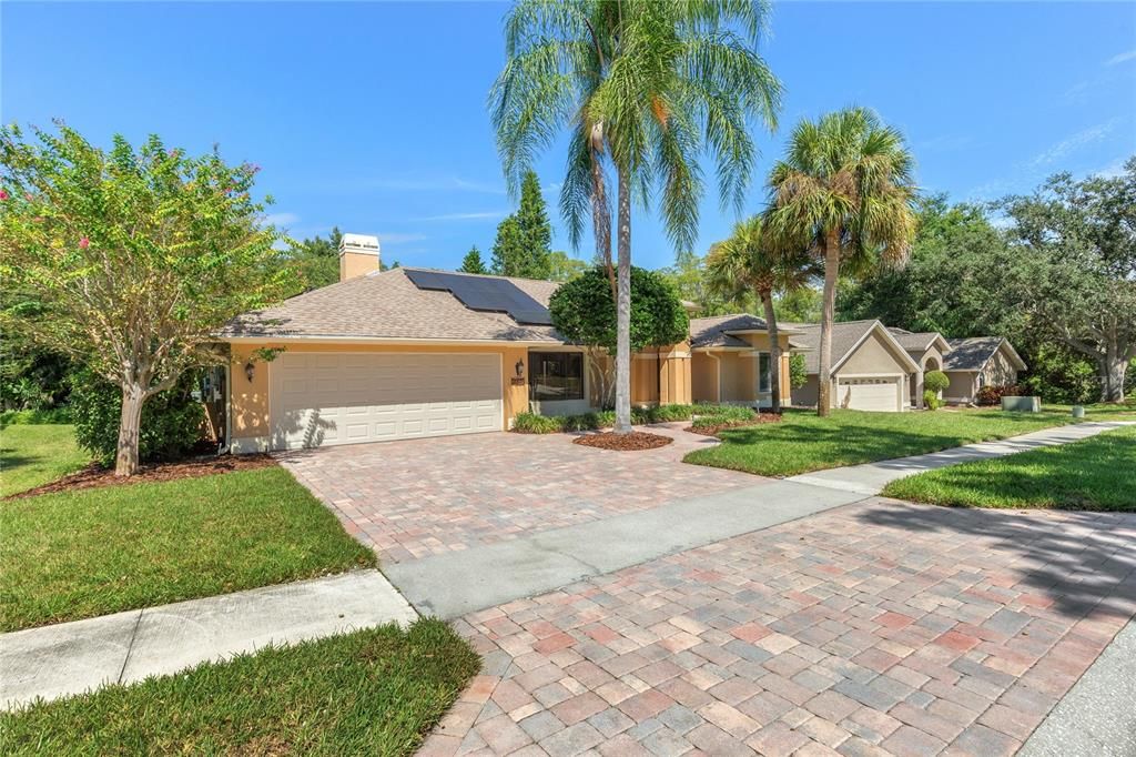 For Sale: $925,000 (4 beds, 2 baths, 2756 Square Feet)