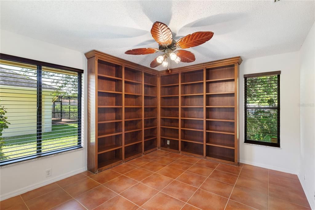 For Sale: $925,000 (4 beds, 2 baths, 2756 Square Feet)