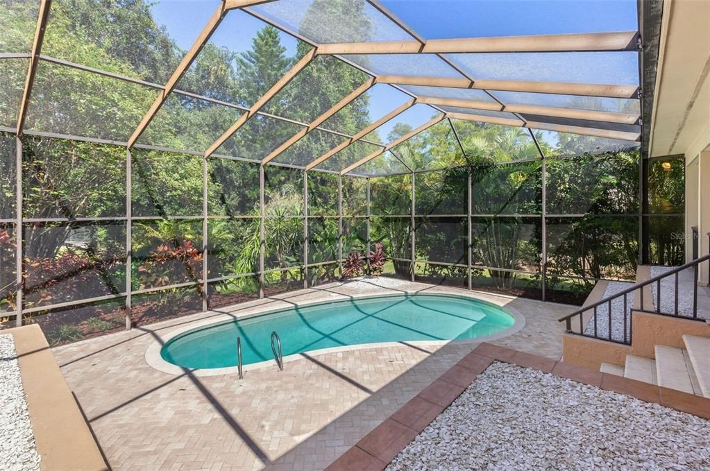 For Sale: $925,000 (4 beds, 2 baths, 2756 Square Feet)