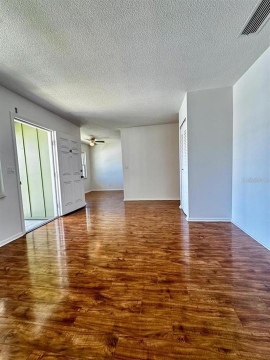 For Rent: $1,500 (2 beds, 1 baths, 784 Square Feet)