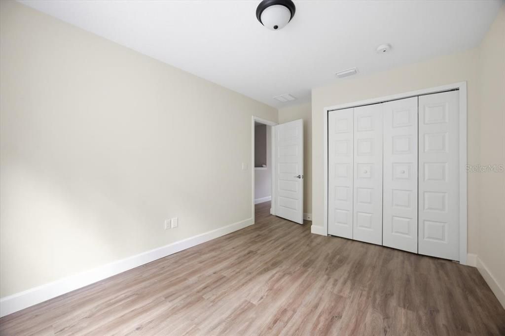 En Venta: $325,000 (4 camas, 2 baños, 1650 Pies cuadrados)