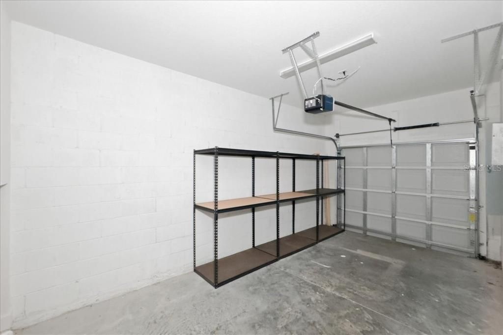 En Venta: $325,000 (4 camas, 2 baños, 1650 Pies cuadrados)