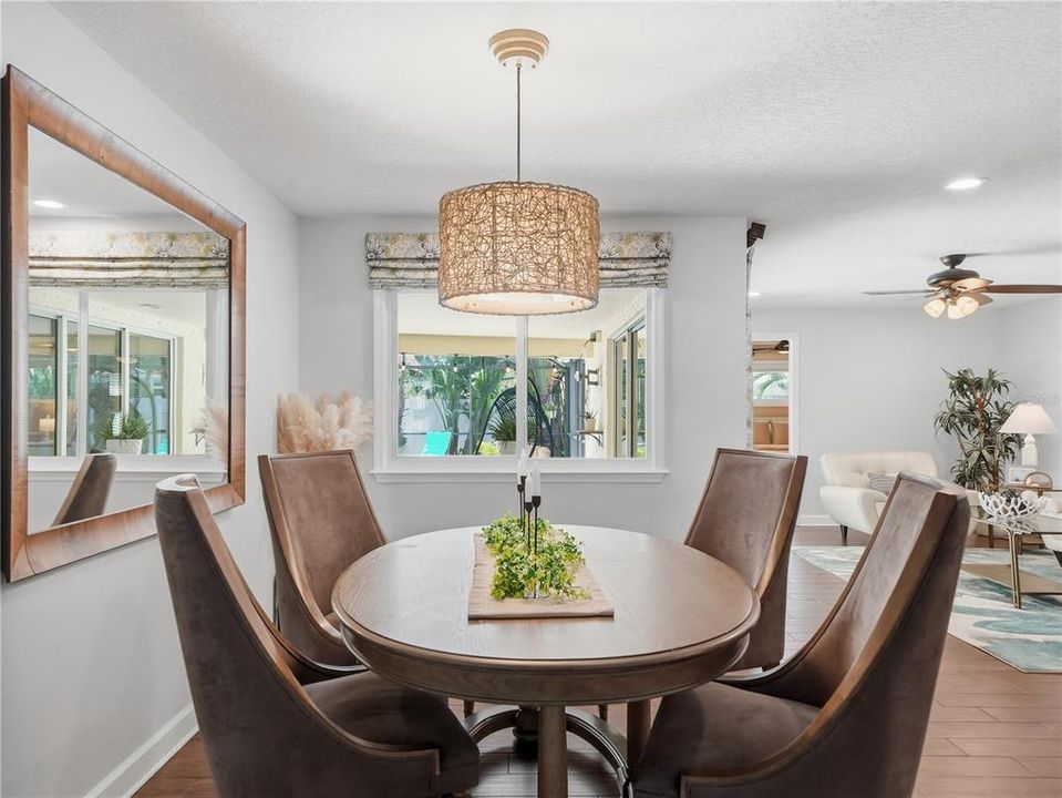 En Venta: $800,000 (3 camas, 3 baños, 2264 Pies cuadrados)