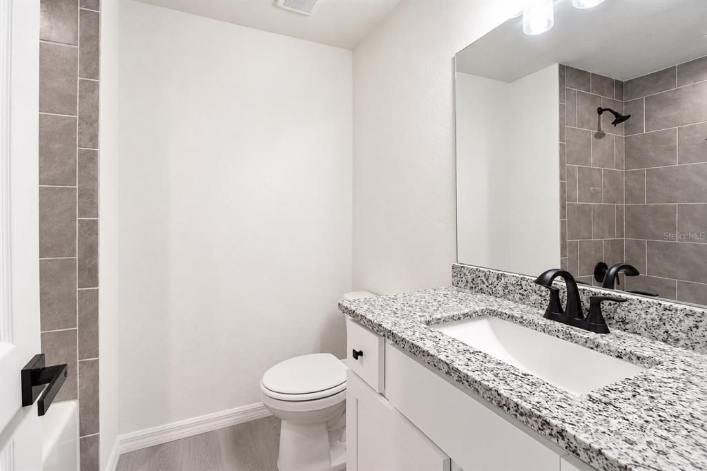 В аренду: $1,650 (2 спален, 2 ванн, 1133 Квадратных фут)